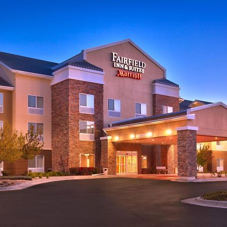Fairfield Inn & Suites By Marriott Джиллетт Экстерьер фото
