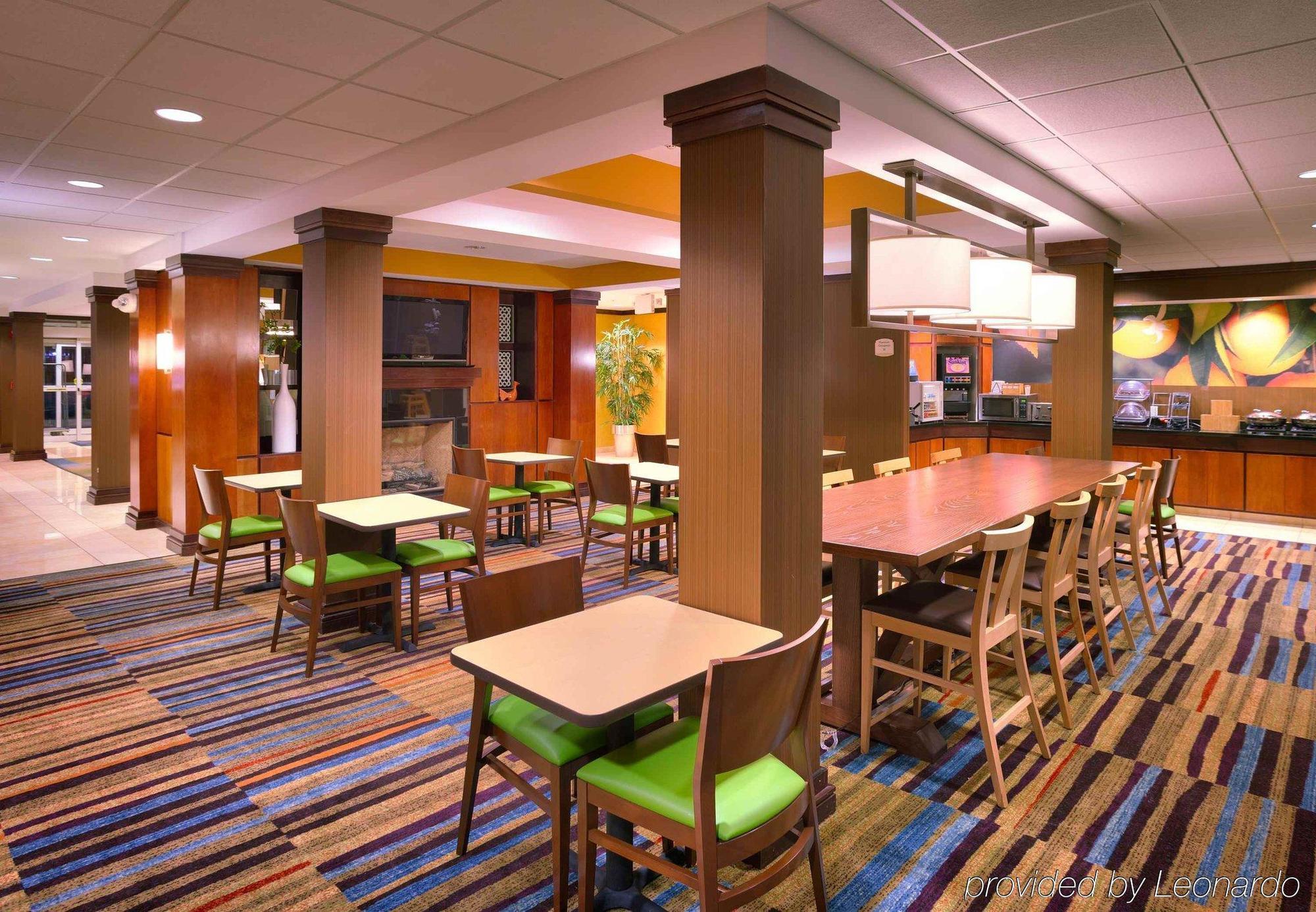 Fairfield Inn & Suites By Marriott Джиллетт Экстерьер фото
